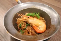 กุ้งอบวุ้นเส้น